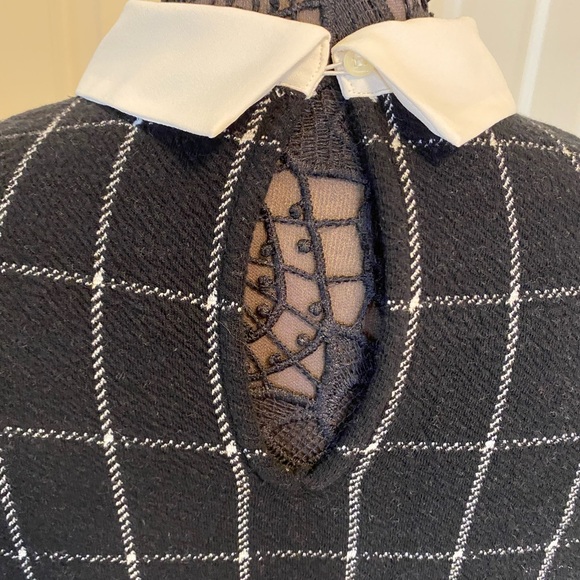 Loft, mixed media, long sleeved top with collar and ruffled hem. Size XS - Picture 5 of 11